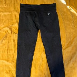 Size L GymShark leggings Barely Worn!